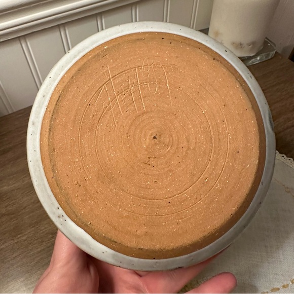 Blue Brushed Wheel Thrown Half Cylinder Round Bowl Crock Signed Studio Pottery - Picture 5 of 8